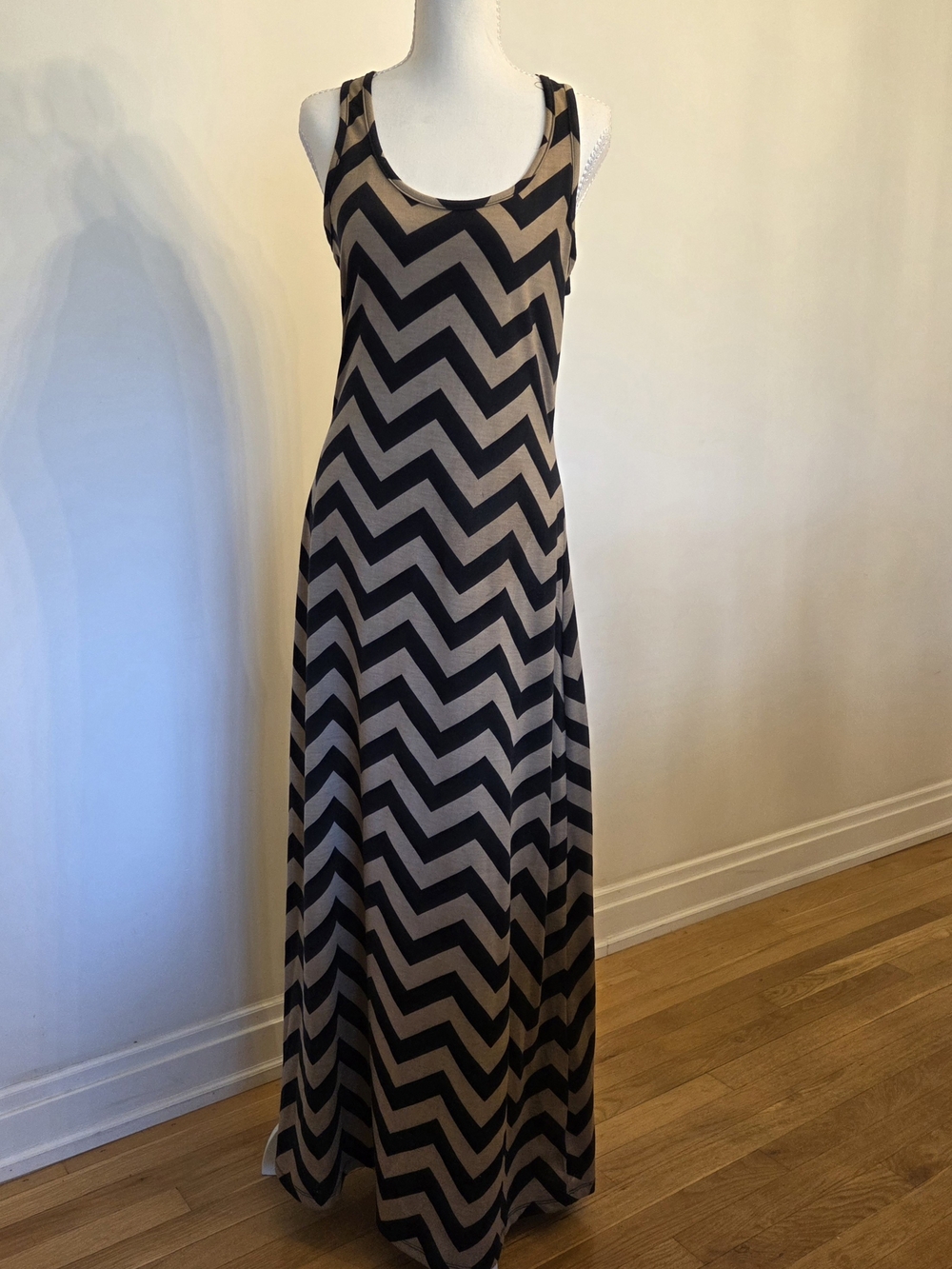Faded Glory Chevron Maxi Dress in Black and Tan